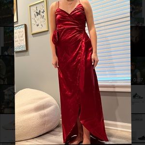 lucy in the sky joelle pleated satin dress in merlot- size medium- never worn